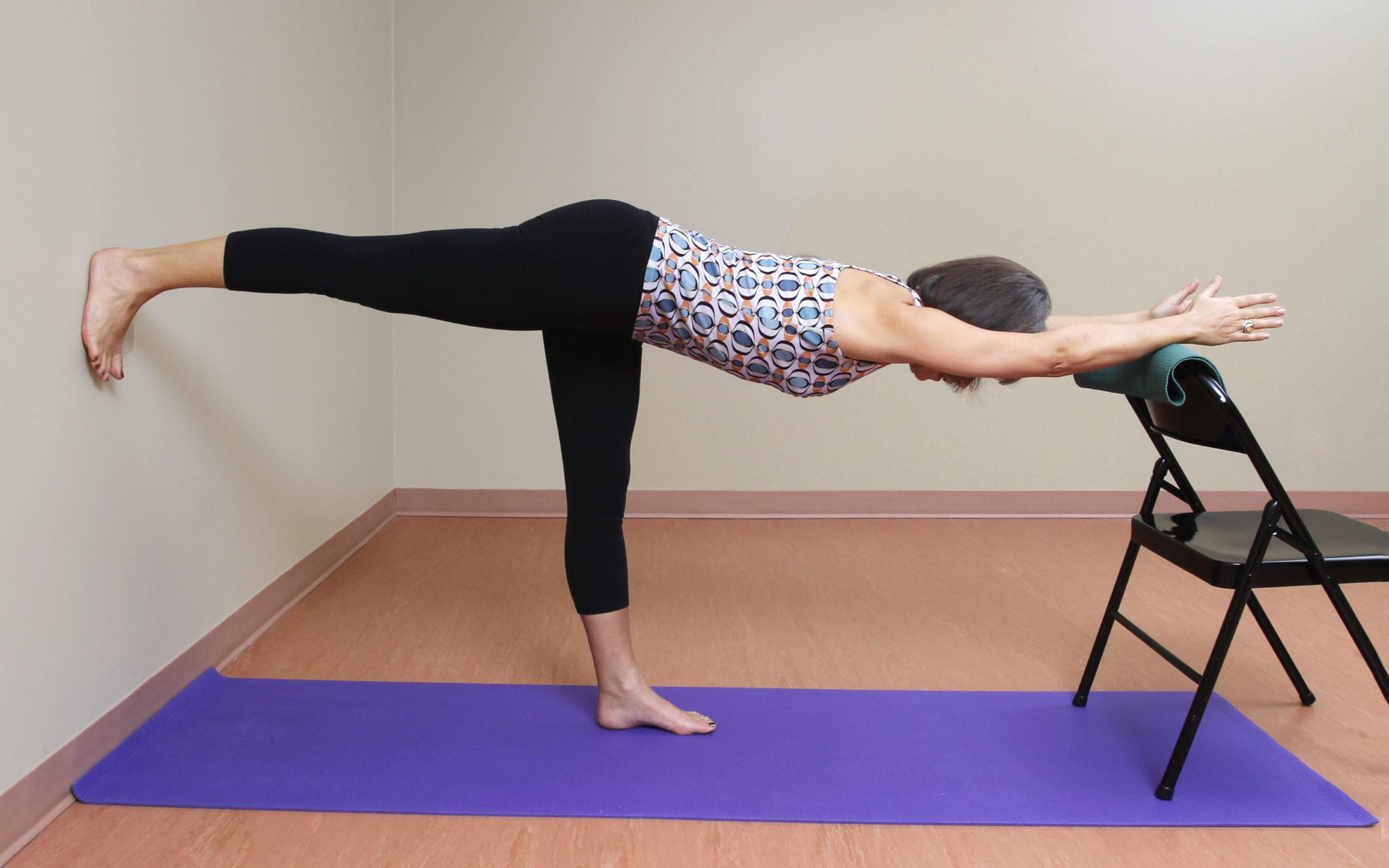 How to do Virabhadrasana Ii Back At Wall