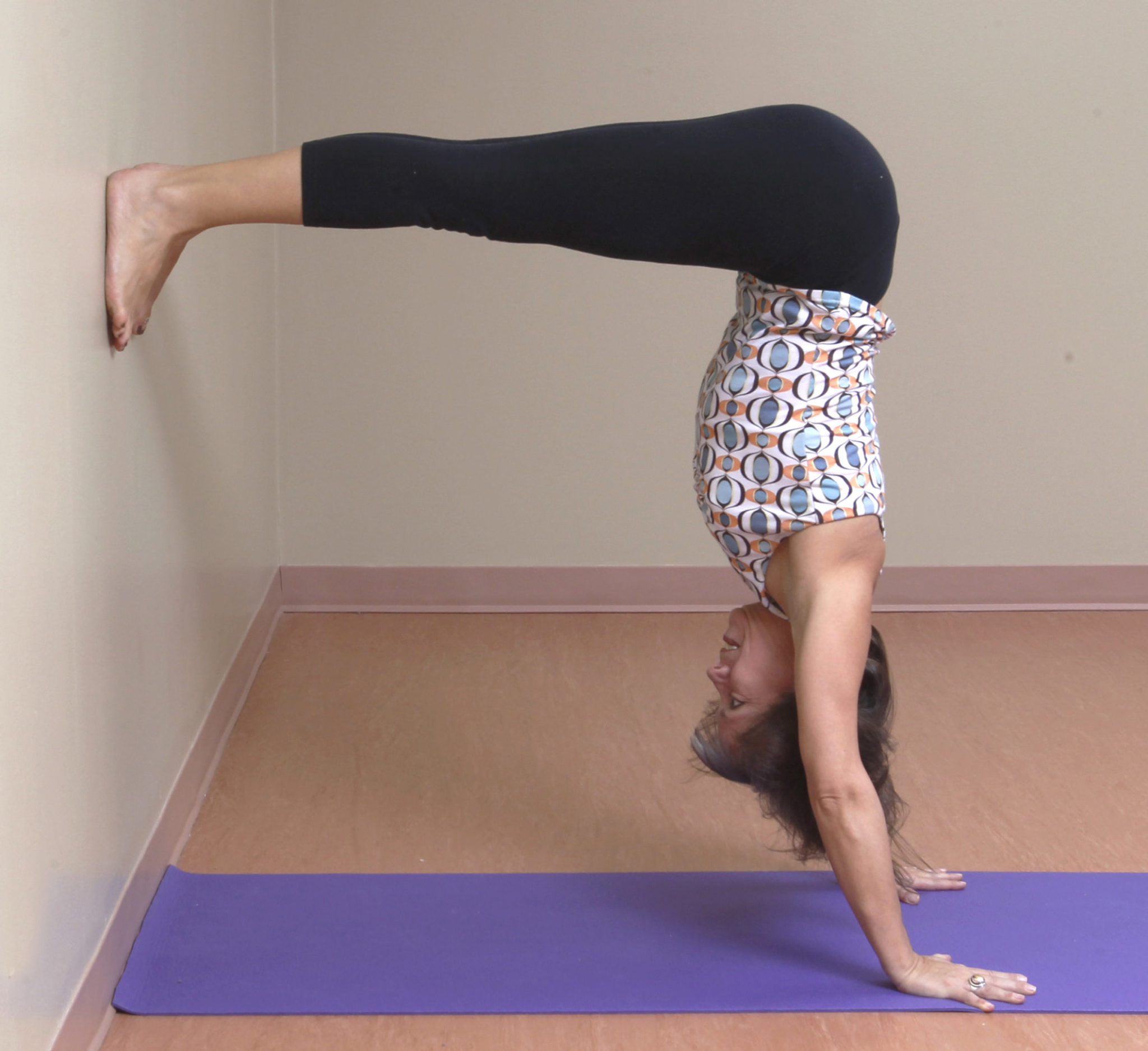 Easing Into Adho Mukha Vrksasana Part II Handstand Right To Joy