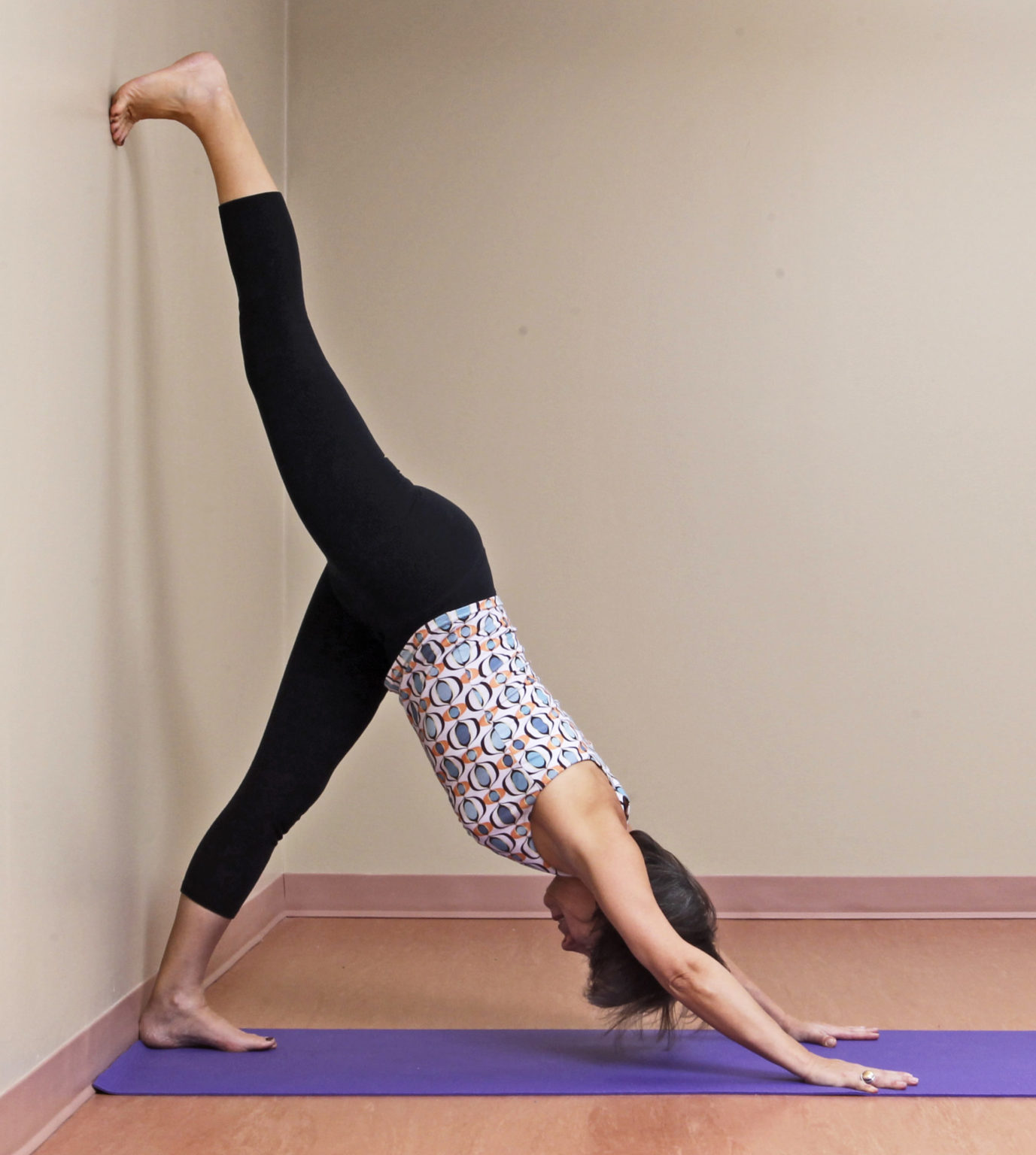 Easing Into Adho Mukha Vrksasana Part I Handstand Right To Joy