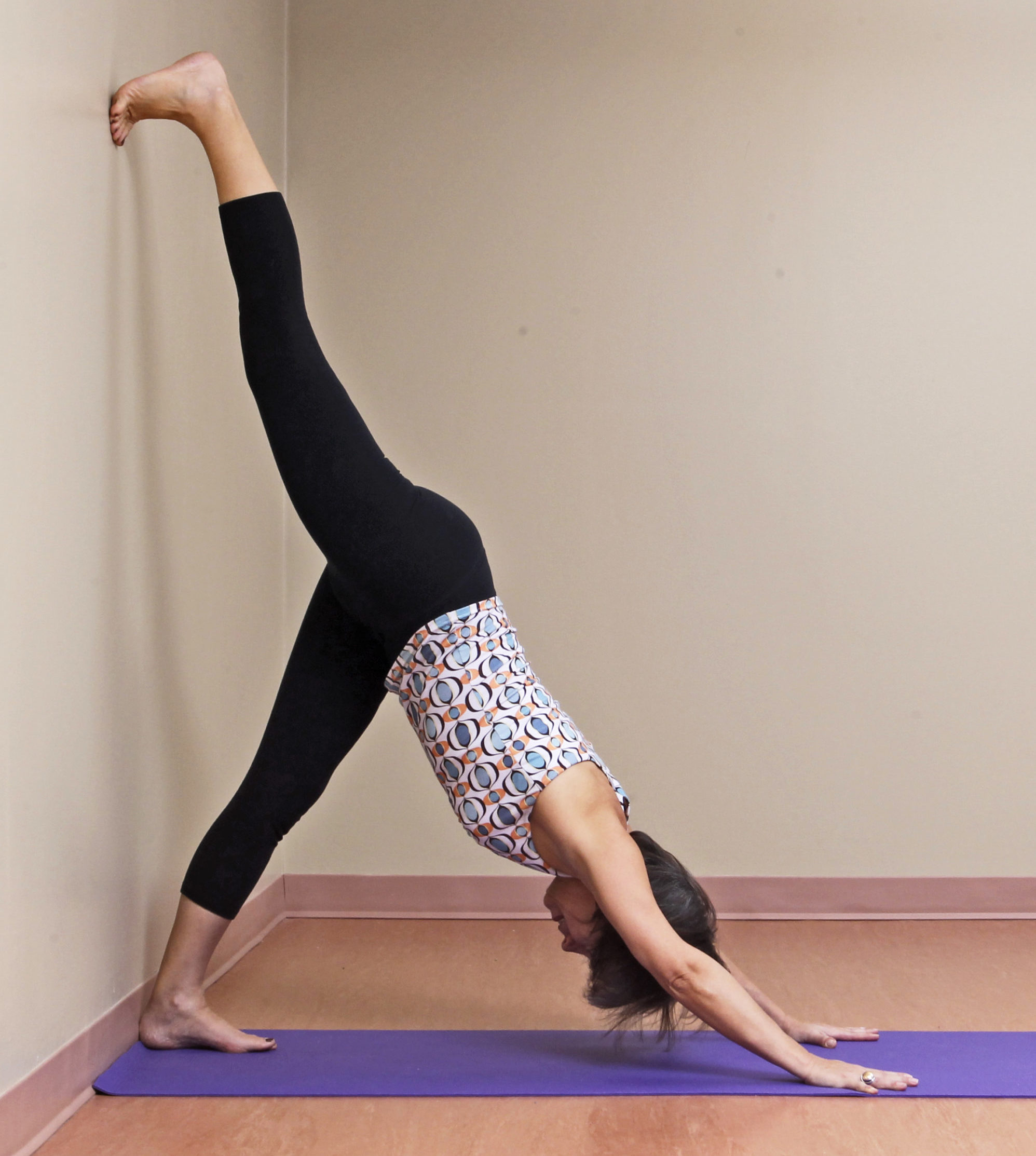 Easing into Adho Mukha Vrksasana – Part I (Handstand) – Right to Joy