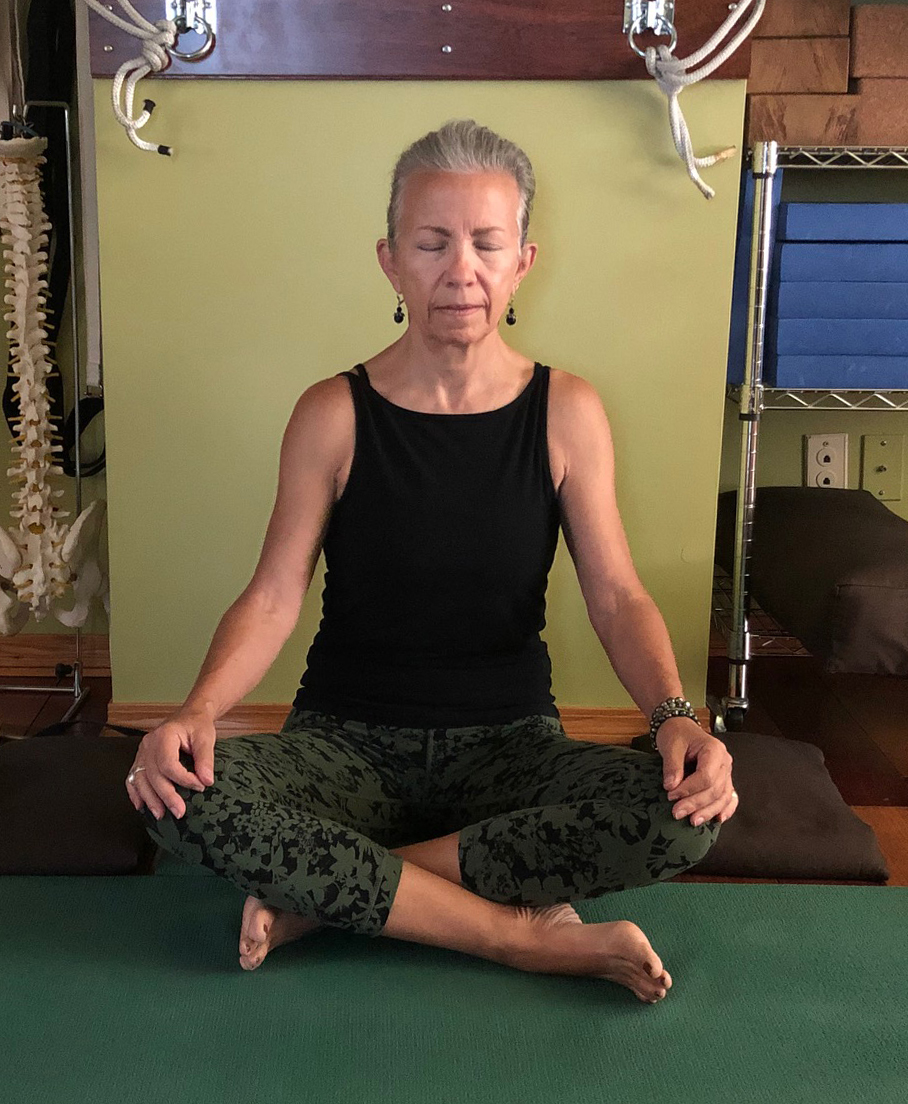 Sukhasana 2138