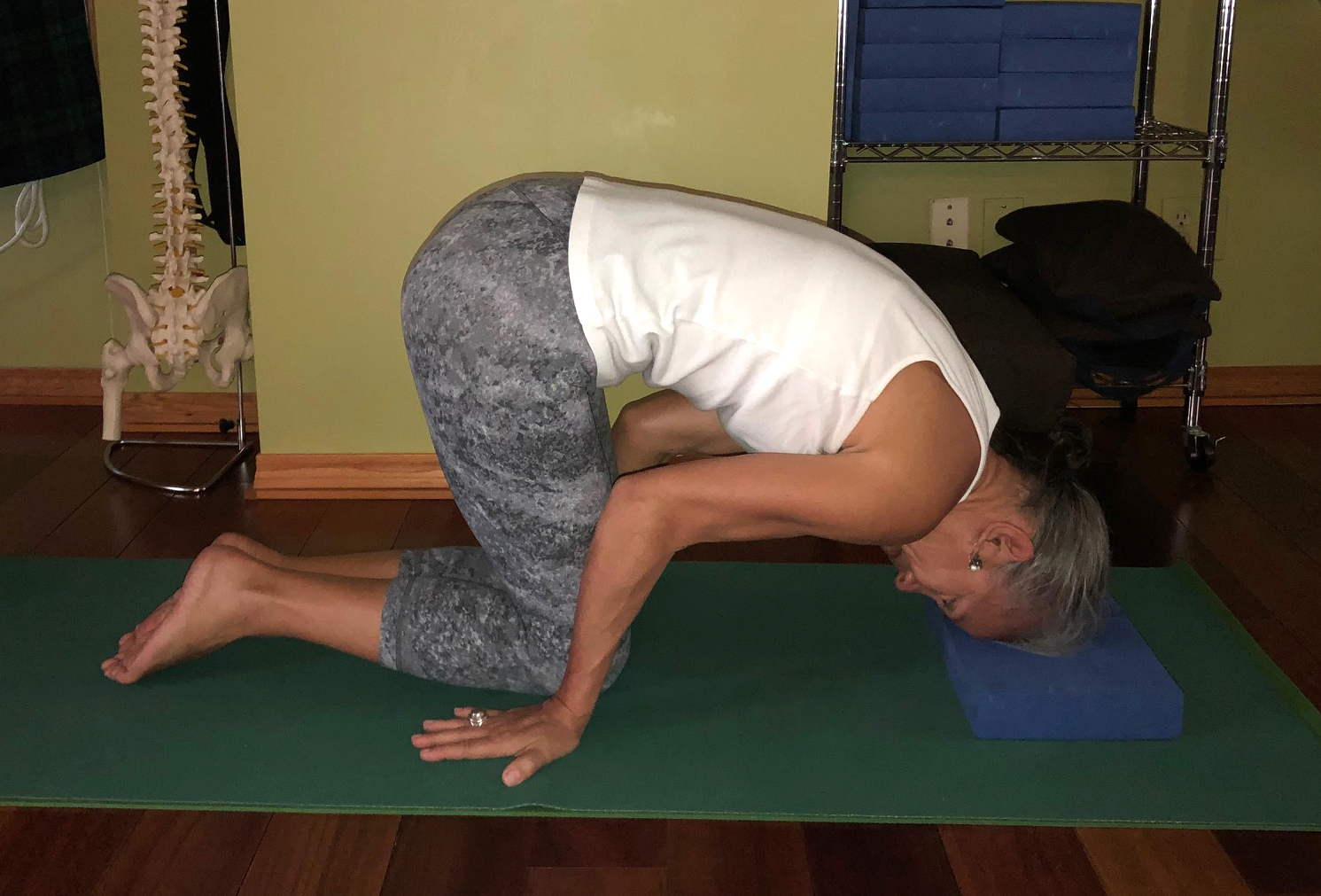 Yoga for Constipation: 14 Yoga Poses For Relieving Constipation - Jen  Reviews