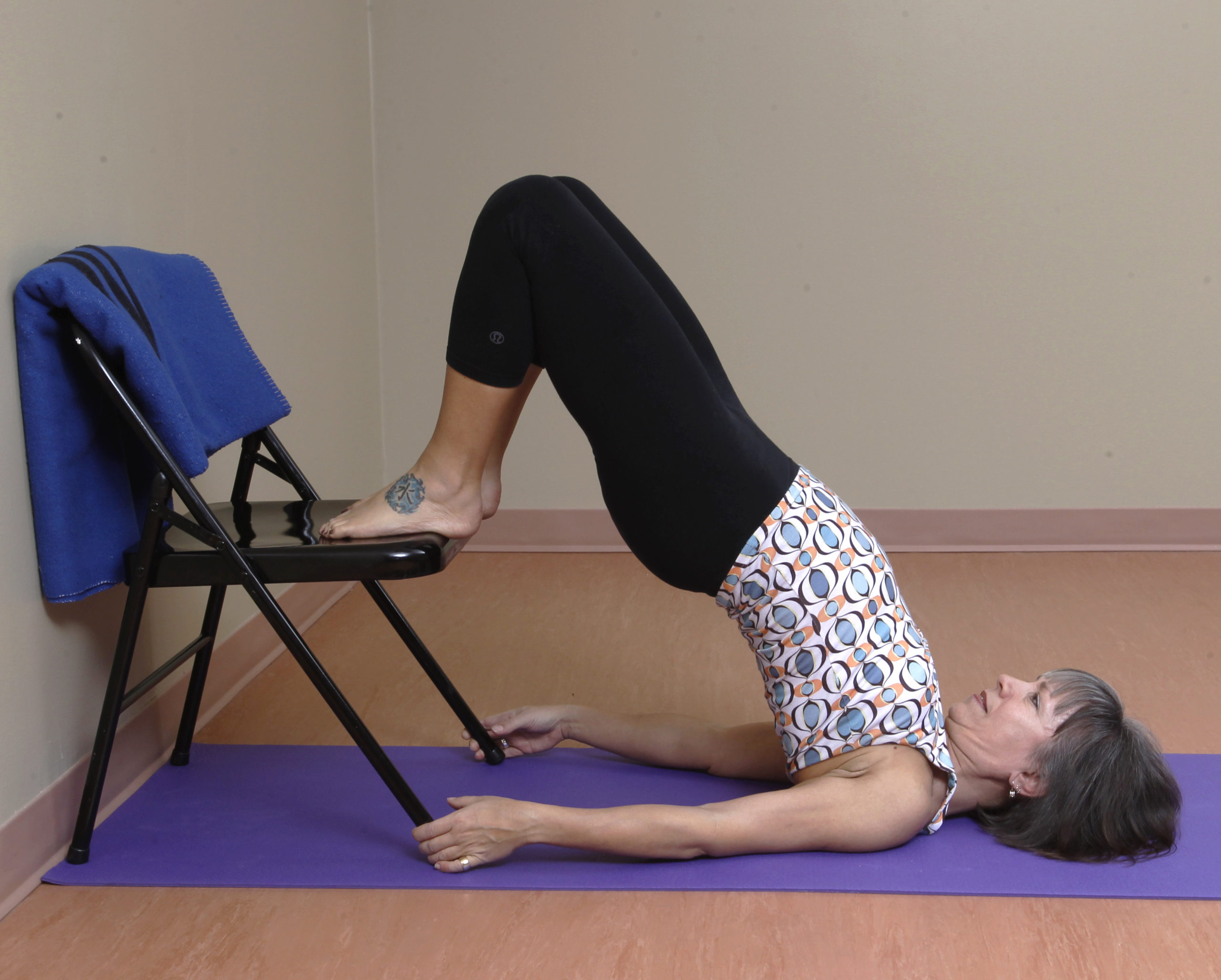 8 Yoga Moves for Stronger Knees | BODi