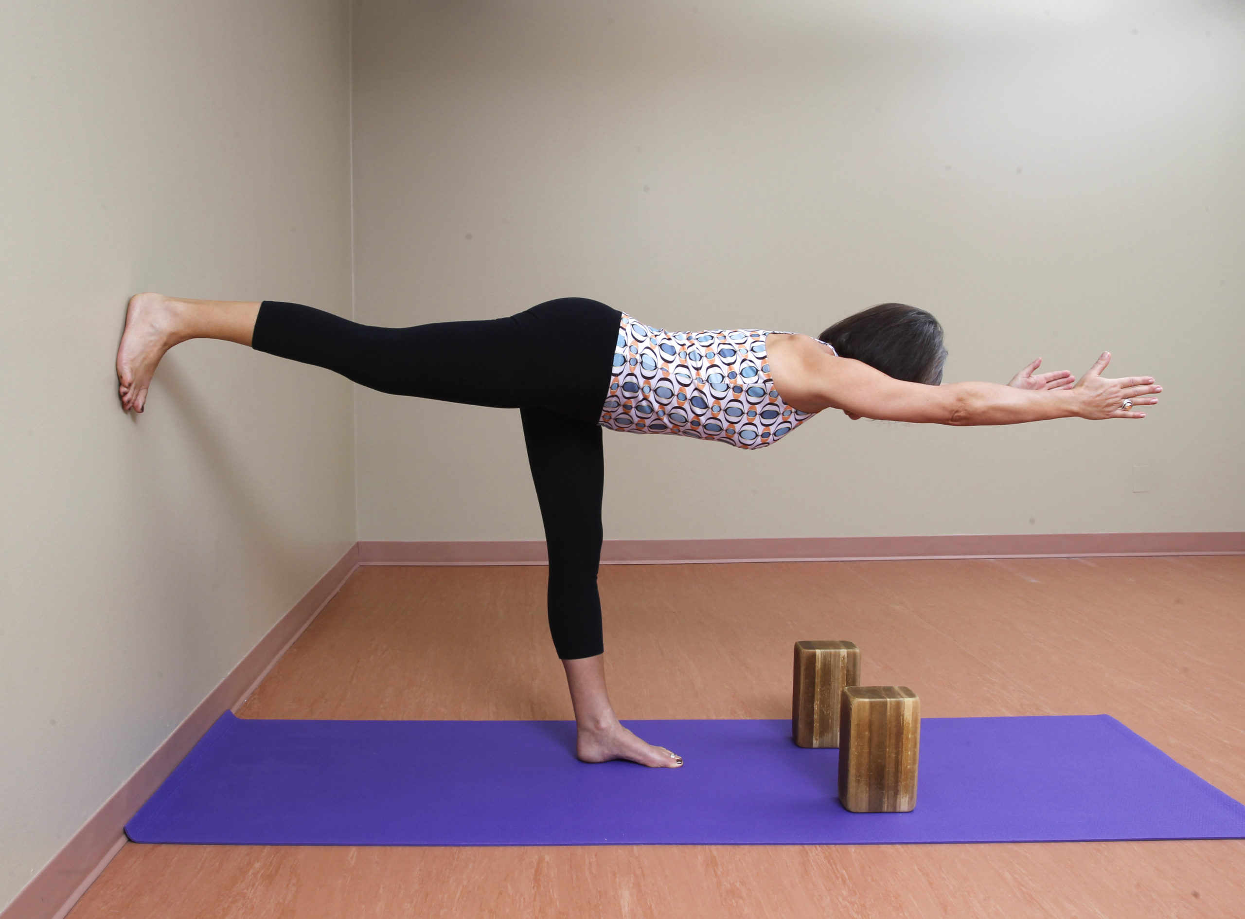 Warrior Pose: FeetUp Yoga Basics for Virabhadrasana – FeetUp: The Best  Inversion Trainer for Yoga & Relaxation.