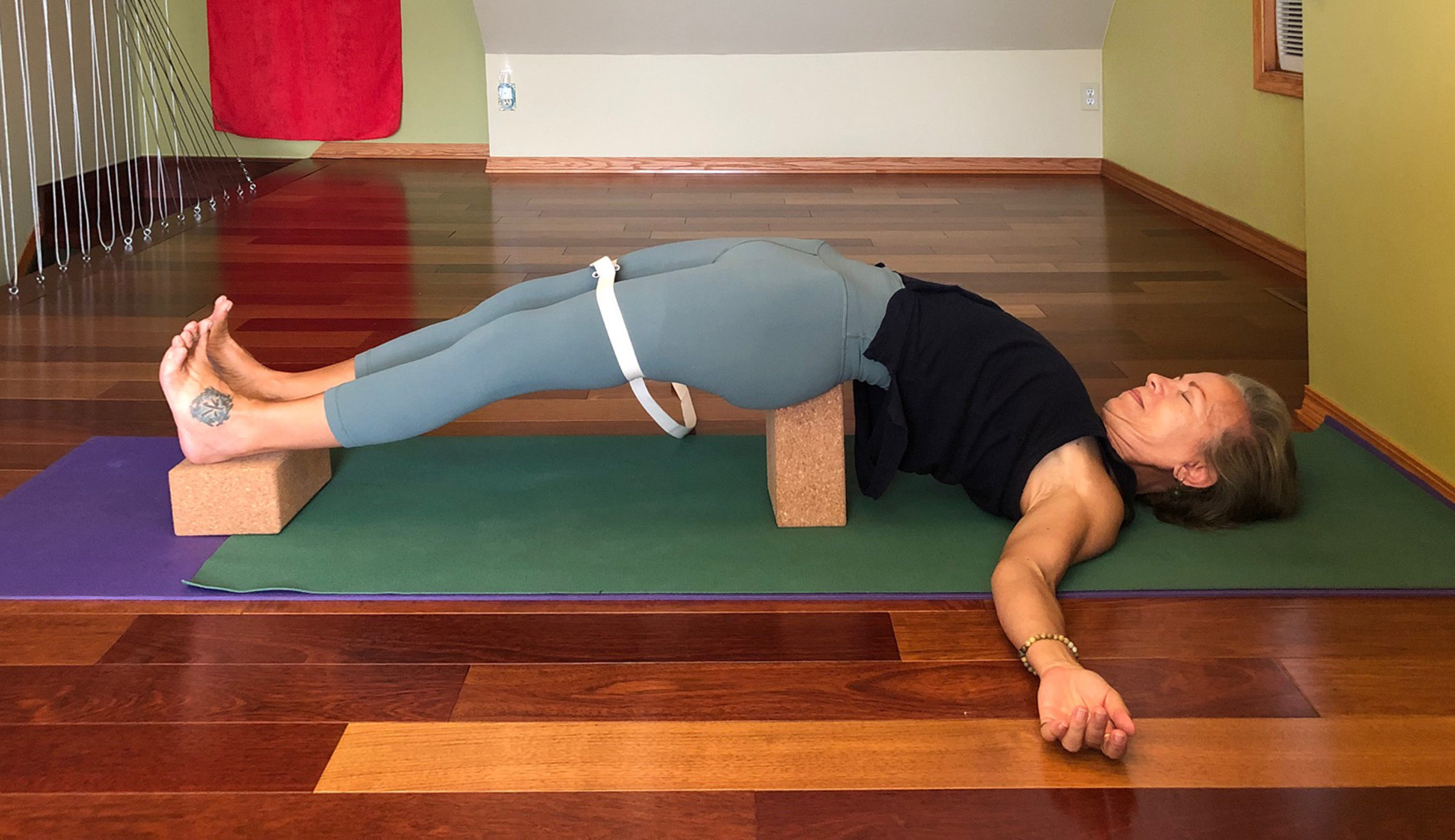 A Restorative Yoga Pose to Beat Festive Stress – Jones Road